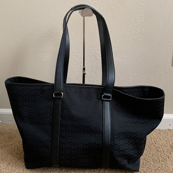 Coach - Picture 3 of 16